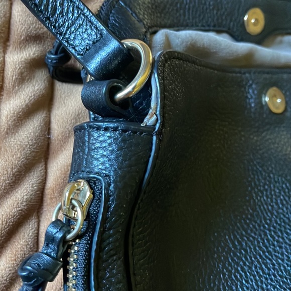 EUC Black Vince Camuto Kenzy Leather Crossbody Bag w/dust bag & card - Picture 10 of 16